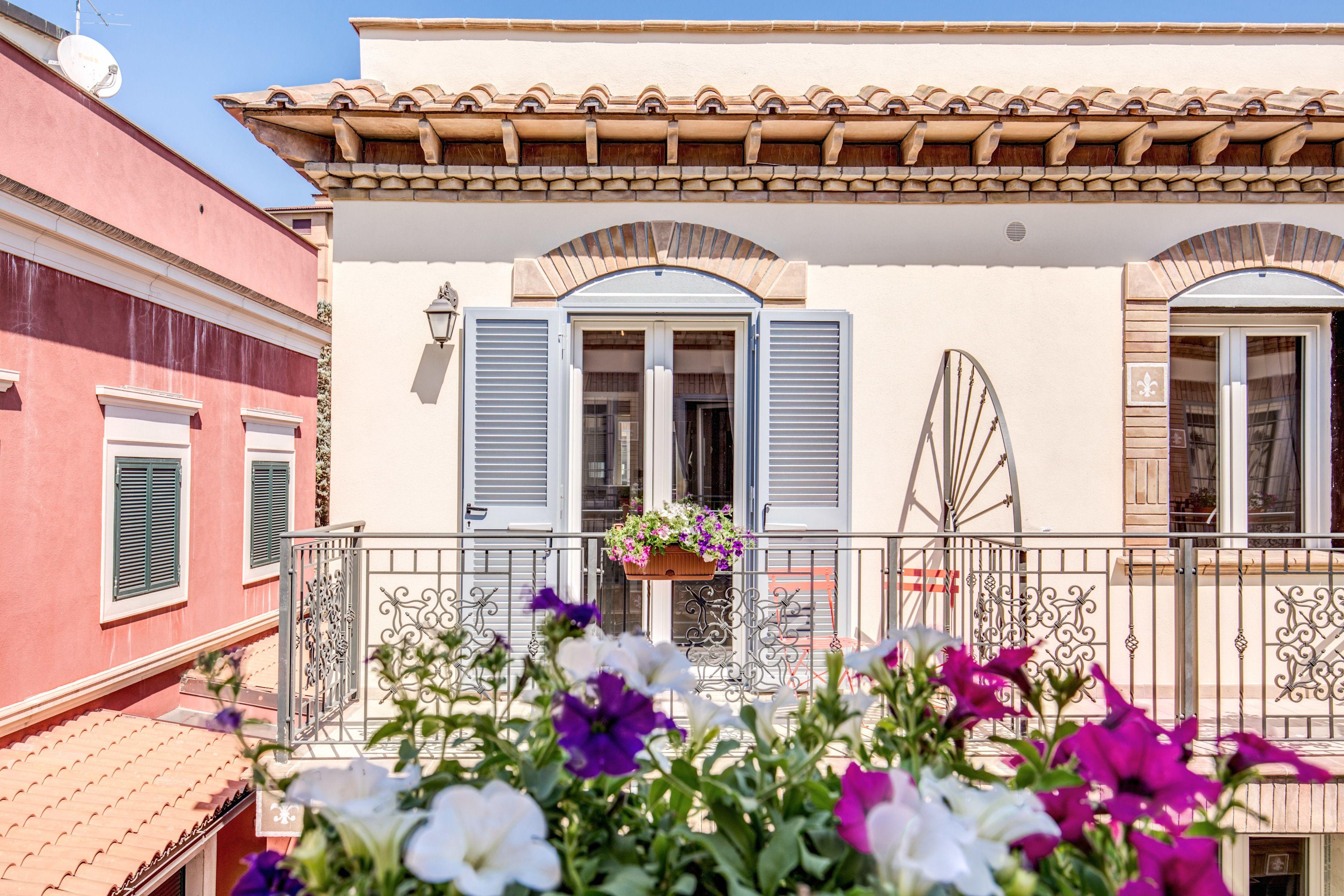 Aurelia Vatican Apartments, Rome